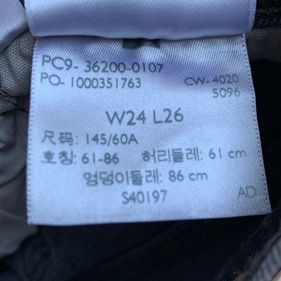 NWT LEVI’S 501 Original Cropped Jeans 24x26 Black Scalloped Hem - Picture 10 of 13